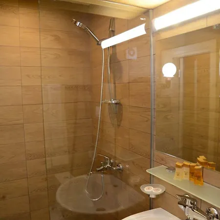 Hotel Bona Vita 2*