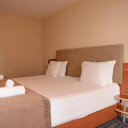 Bona Vita 2* גולדן סנדס